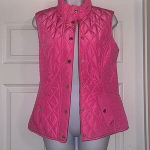 Lilly Pulitzer quilted vest with snaps. Adjustable snaps on the back. GUC